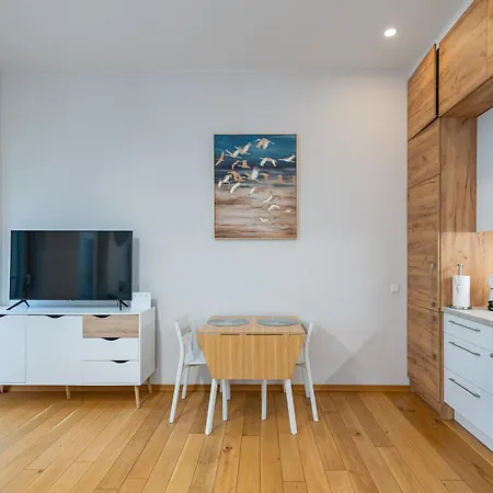 Apartment Cosy Mcdonalds By Polo