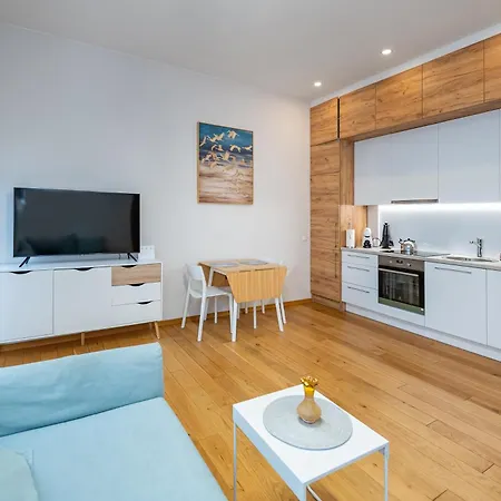 Apartment Cosy Mcdonalds By Polo