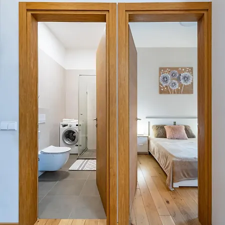 Apartment Cosy Mcdonalds By Polo